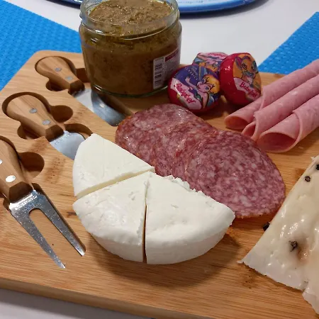 Luxury Loving * Tolo