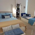 Luxury Loving Tolo