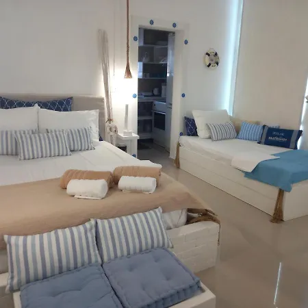 Luxury Loving Tolón