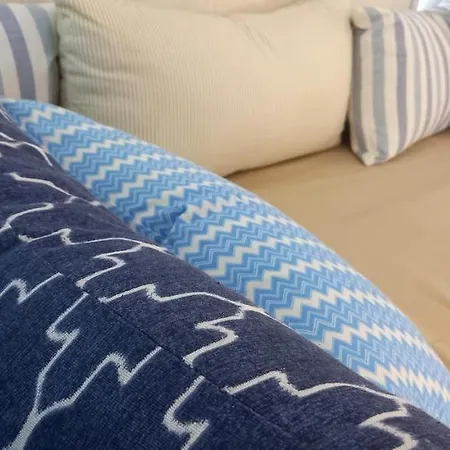 Luxury Loving * Tolón