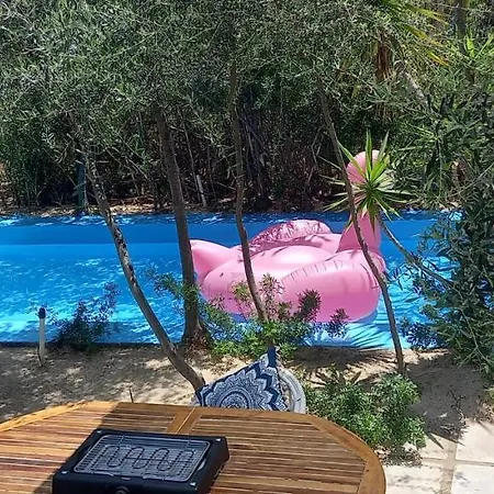Luxury Loving בית נופש