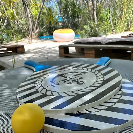 Luxury Loving Tolón