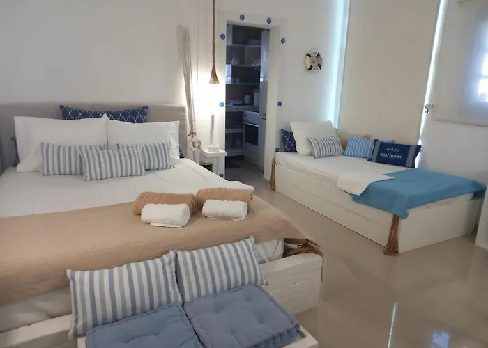 Luxury Loving Tolón