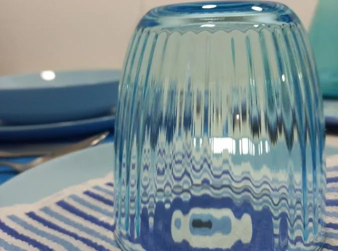 Luxury Loving Tolón